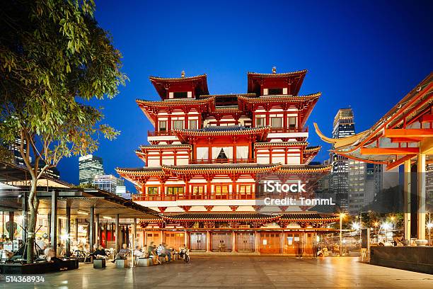 Buddha Tooth Relic Temple Singapore Stock Photo - Download Image Now - Singapore, Singapore City, Chinatown