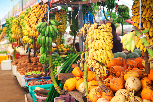 Mercado de frutas frescas en Maldivas en macho photo