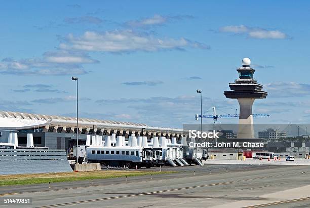 Dulles International Airport Stock Photo - Download Image Now - Dulles International Airport, Aerospace Industry, Air Traffic Control Tower
