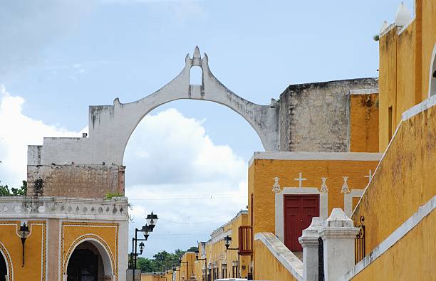 istock Izamal Yellow Town 514456393