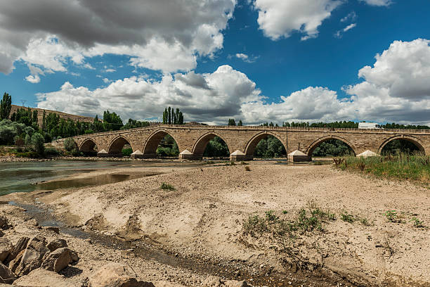 istock Sahruh bridge, Kayseri, Turkey 514456845