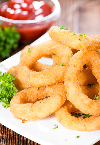 istock Portion of Onion Rings 514458523