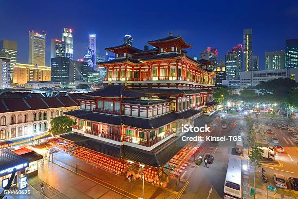 Buddha Tooth Relic Temple In Chinatown Singapore Stock Photo - Download Image Now