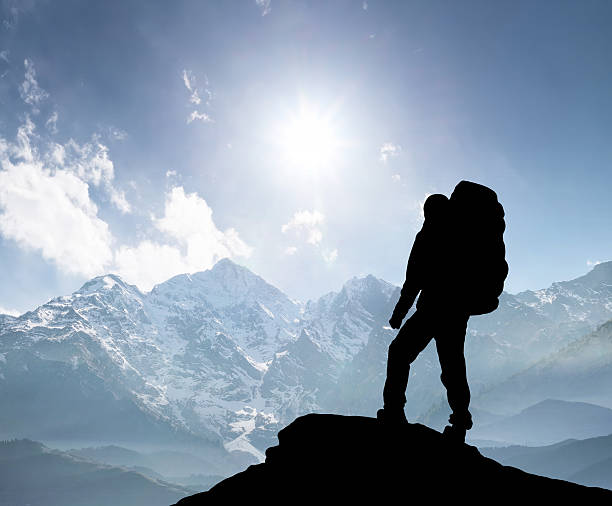 istock Silhouette of a tourist 514471516