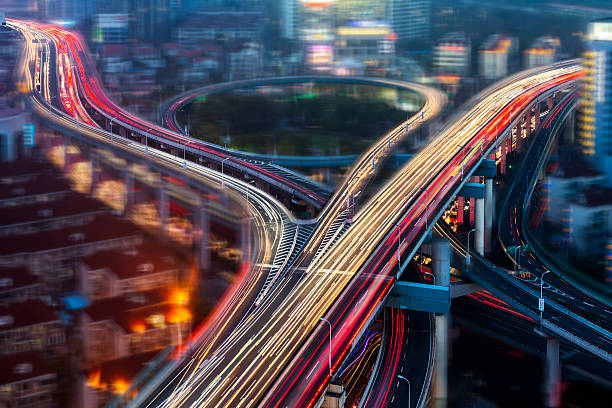 elevado por la noche - shanghai car speed driving fotografías e imágenes de stock