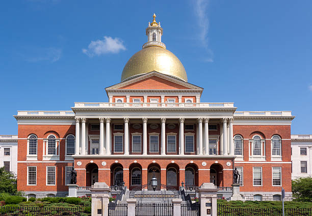 istock Massachusetts State House in Boston, MA 514559595
