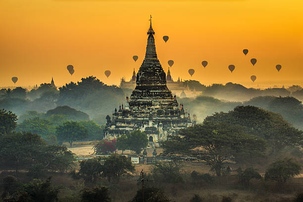 istock Scenic sunrise above Bagan in Myanmar 514569620