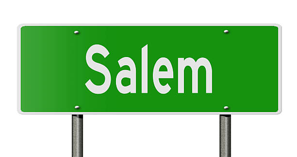 istock Highway sign for Salem 514572286