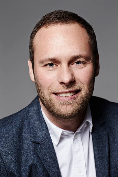 istock Businessman in suit jacket, portrait 514580854