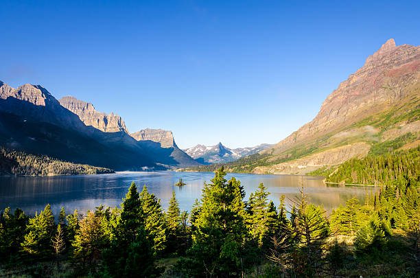 istock Scenic view of mountain range in Glacier NP, Montana 514612147