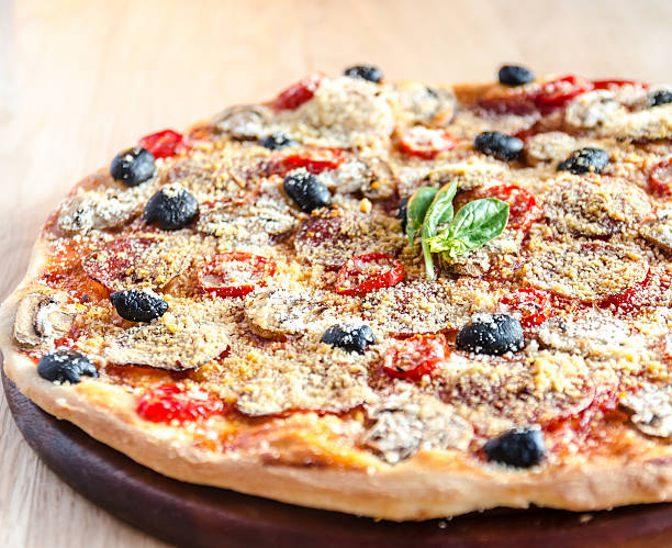 istock Homemade Regina pizza 514614023