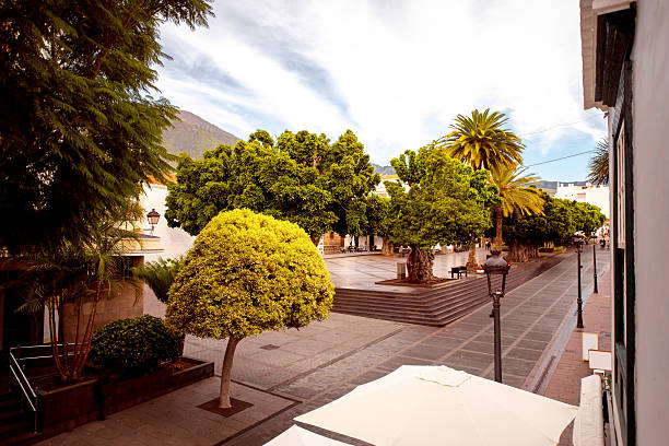 istock Central square on Los LLanos city 514631210