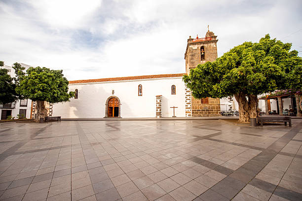 istock Central square on Los LLanos city 514632128