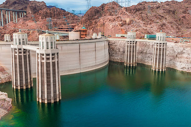 istock View of the Hoover Dam 514637300