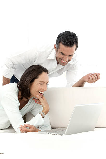 istock Couple surfing the Net 514651251