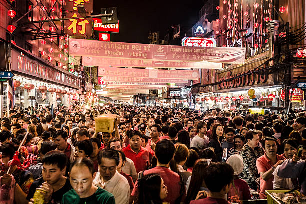istock Crowd Yaowarat Road Chinatown Bangkok Thailand 514712988
