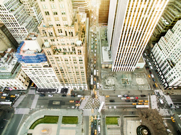 istock Aerial view of fifth avenue 514721478