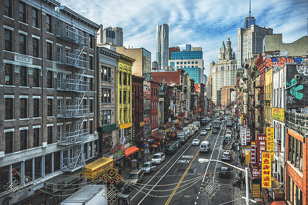 en manhattan, el vecindario chino chinatown - upper west side manhattan fotografías e imágenes de stock