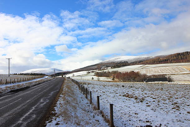 istock Snow Scattered Road On The Way To Ben Rinnes 514788116