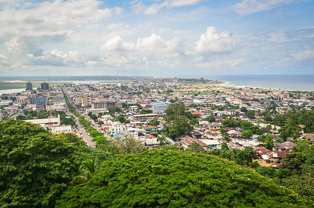 widok z lotu ptaka na monrovia, liberii - liberia zdjęcia i obrazy z banku zdjęć