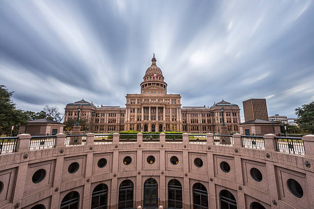 texas state kapitał budynku - texas state flag texas dome austin texas zdjęcia i obrazy z banku zdjęć