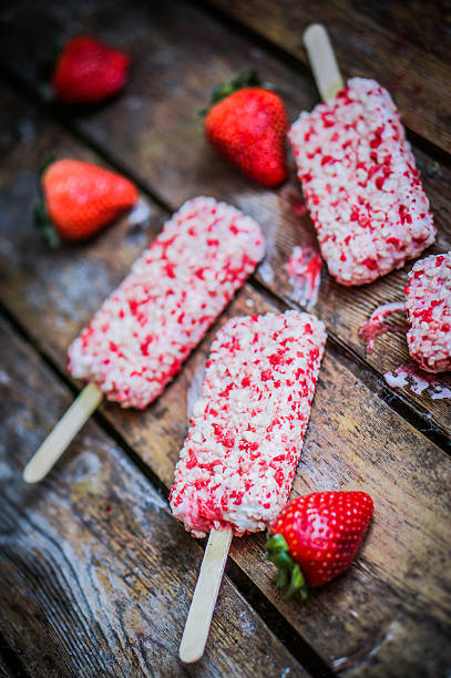 istock Strawberry ice cream on wooden background 514831236