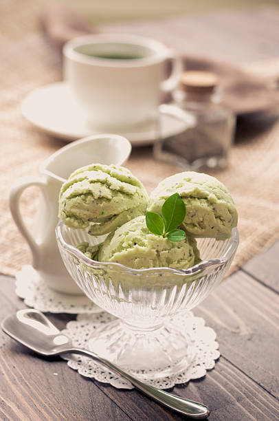 istock Green Tea Ice Cream on white wood board 514839178