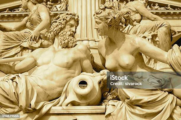 Zeus And Hera At Austria Parliament Building Vienna Stock Photo - Download Image Now