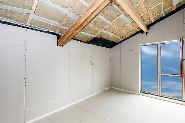 istock Rroom under construction with gypsum plaster boards. 514843654