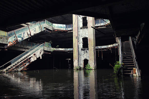istock Abandoned building. Destroyed flooded shoping mall in Bangkok. 514922086