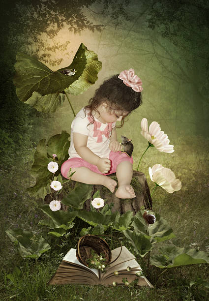 istock Little girl and Mouse 514931812