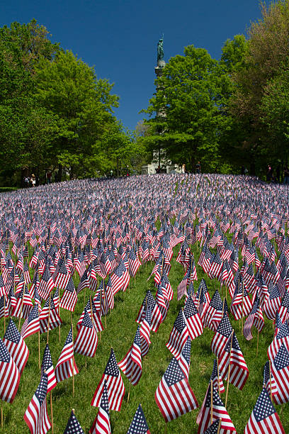 in memoriam - soldiers and sailors memorial arch стоковые фото и изображения