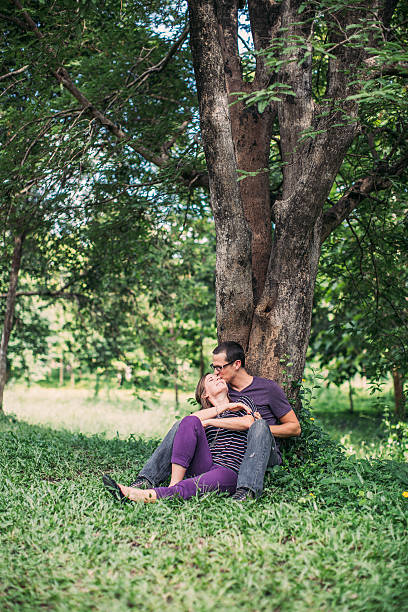 istock Couple kiss in love 514964295
