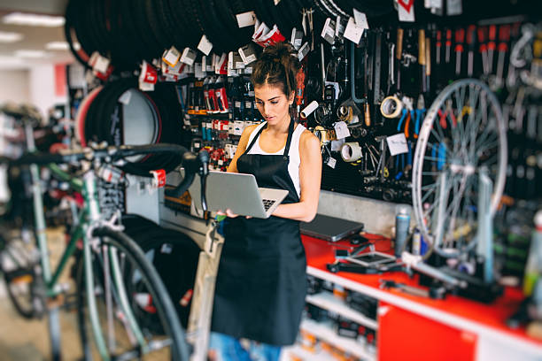 istock Female Bicycle Mechanic 514983428
