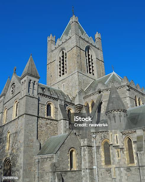 Iglesia En Inglés Foto de stock y más banco de imágenes de Aire libre - Aire libre, Aldea, Amor - iStock Iglesia En Inglés Foto de stock y más banco de imágenes de Aire libre - Aire libre, Aldea, Amor - iStock