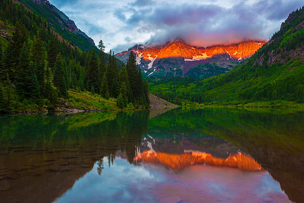 istock sunrise at maroon bells of Colorado 514990633