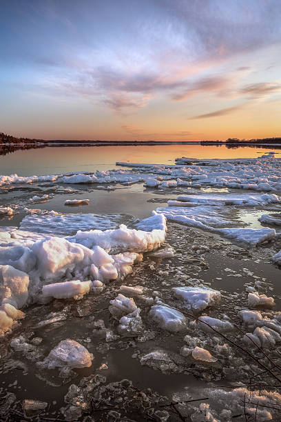 istock Sunset on cold winter day by the river 514990695