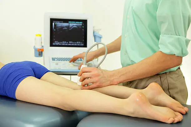 Ultrasound of kid's knee-joint - diagnosis