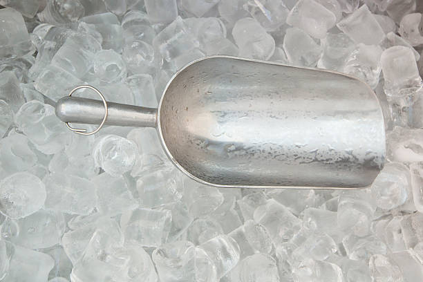 Ice Scoop on cube icea Ice Scoop on cube icea ice machines stock pictures, royalty-free photos & images