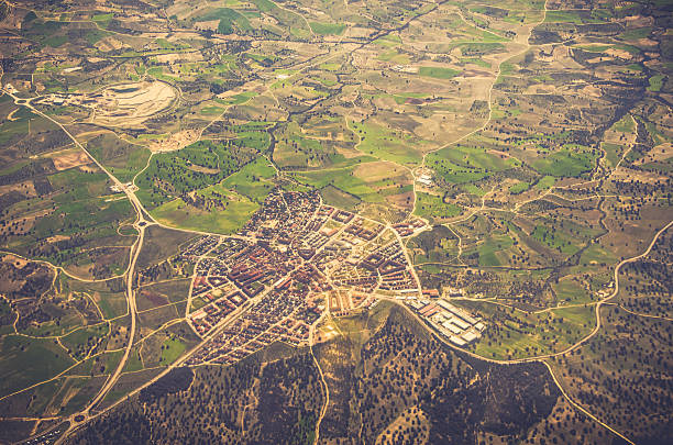 vue aérienne du quartier résidentiel - géographie physique photos et images de collection