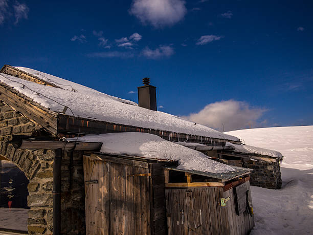 istock Stone refuge high up in the Alps. 515000022