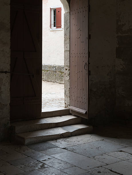 istock Old church door 515001494