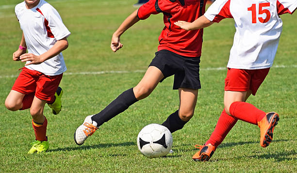 istock Young soccer players  in action 515002404