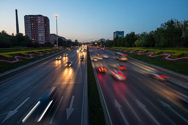 istock Urban highway traffic at night 515011197