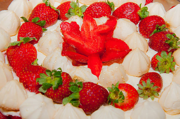 strawberry sigh dessert