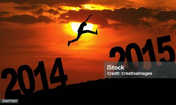 Persona Salto De 2015 Foto de stock y más banco de imágenes de 2014 - 2014, 2015, Acontecimiento anual