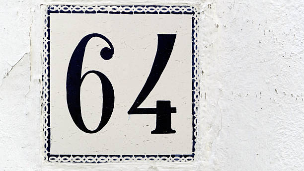 istock Spanish house sign saying 64 515201117