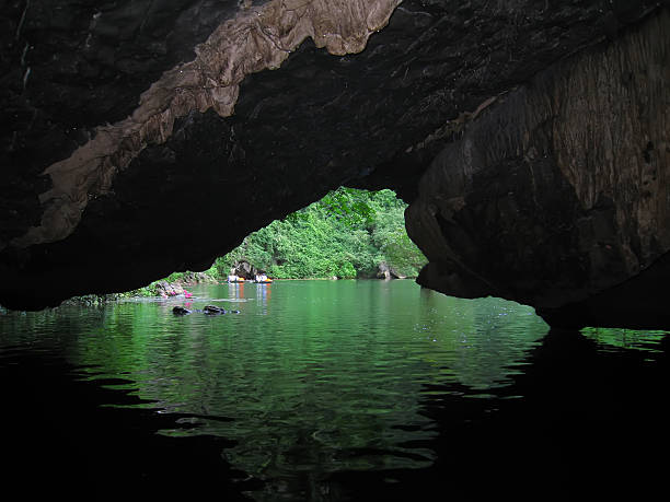 istock Landscape with moutain and river, Trang An, Ninh Binh, Vietnam 515225033