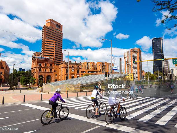 Rowerzystów W Bogocie Kolumbia - zdjęcia stockowe i więcej obrazów Bogota - Bogota, Bicykl, Jeździć na rowerze