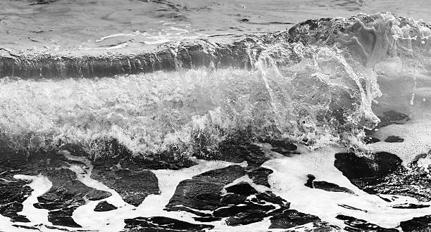 Noir et blanc et bleu de la mer - Photo